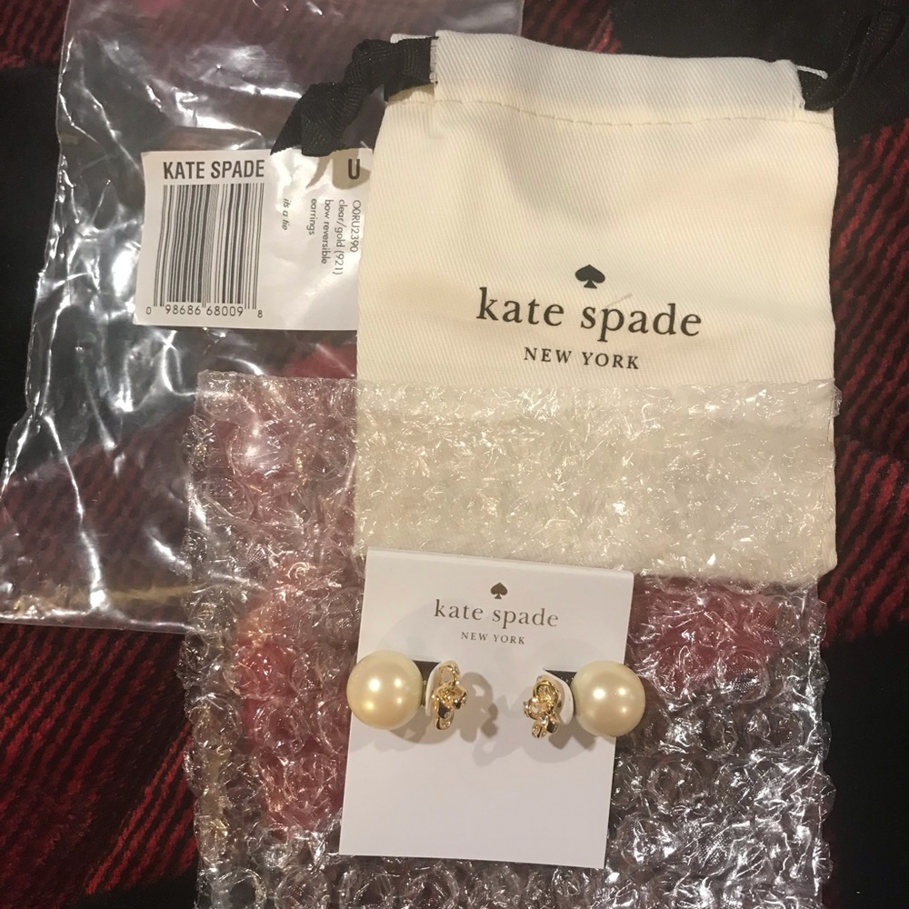 Kate Spade ♠️ It’s a tie bow reversible earrings